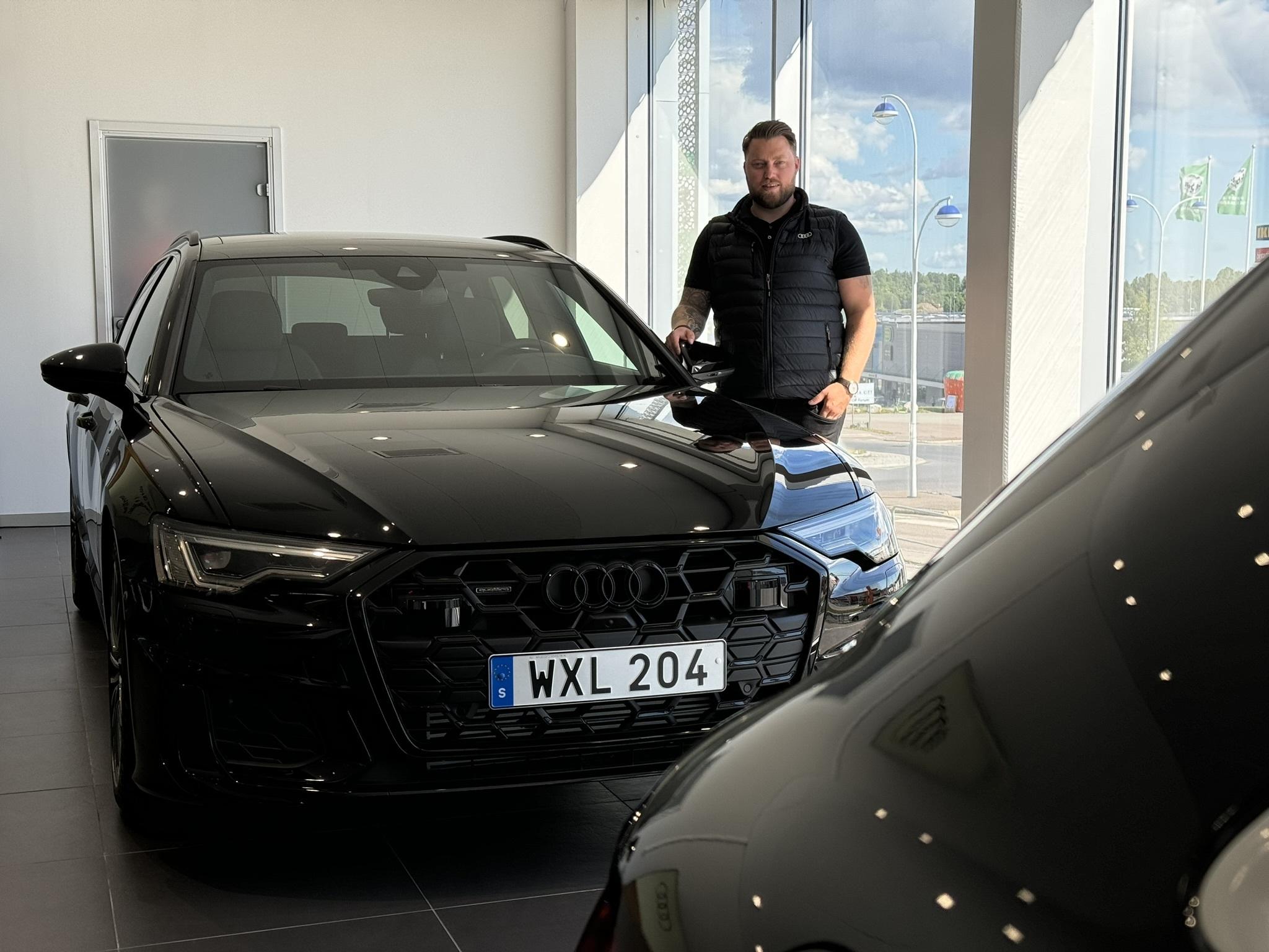 Letar du bil för företaget har vi även 10 st Audi A6 Avant 55 TFSI (quattro edition) för företagsleasing 7995kr/mån.